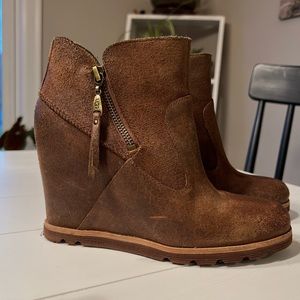 UGG Australia Wedges